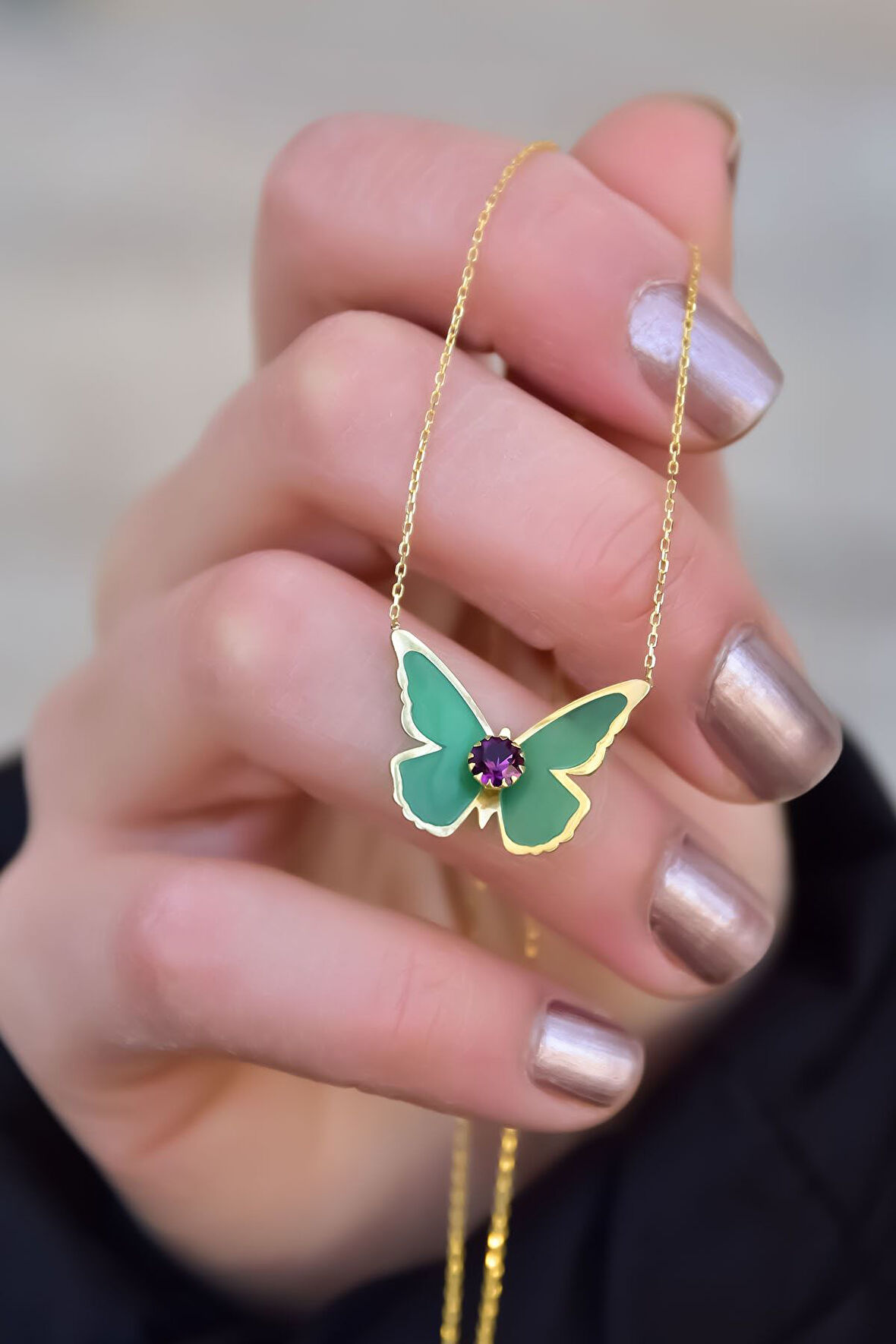 925 Ayar Gümüş Gold Kaplama Doğum Taşlı Parlayan Rüya Serisi Tasarım Ebruli Cam Boyalı Kelebek Kolye