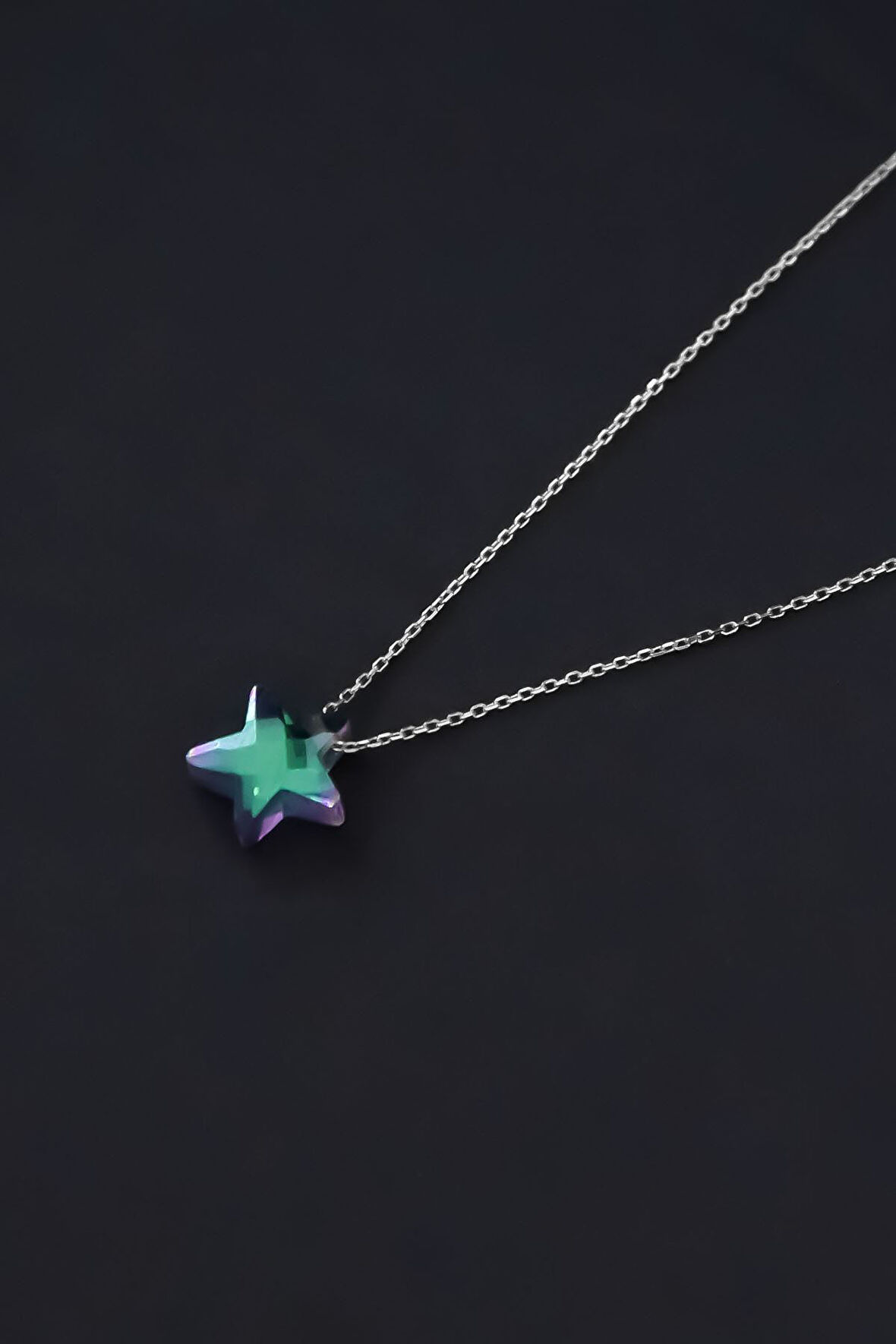 925 Ayar Gümüş Rodyum Kaplama Faset Kesim Parlayan Yıldız Kolye