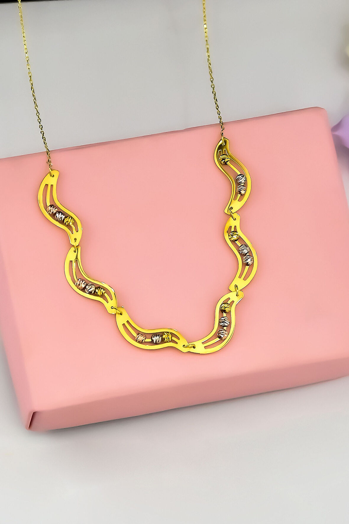 925 Ayar Gümüş Gold Kaplama Üç Renk Dorika Toplu Kıvrımlı Tasarım Kolye