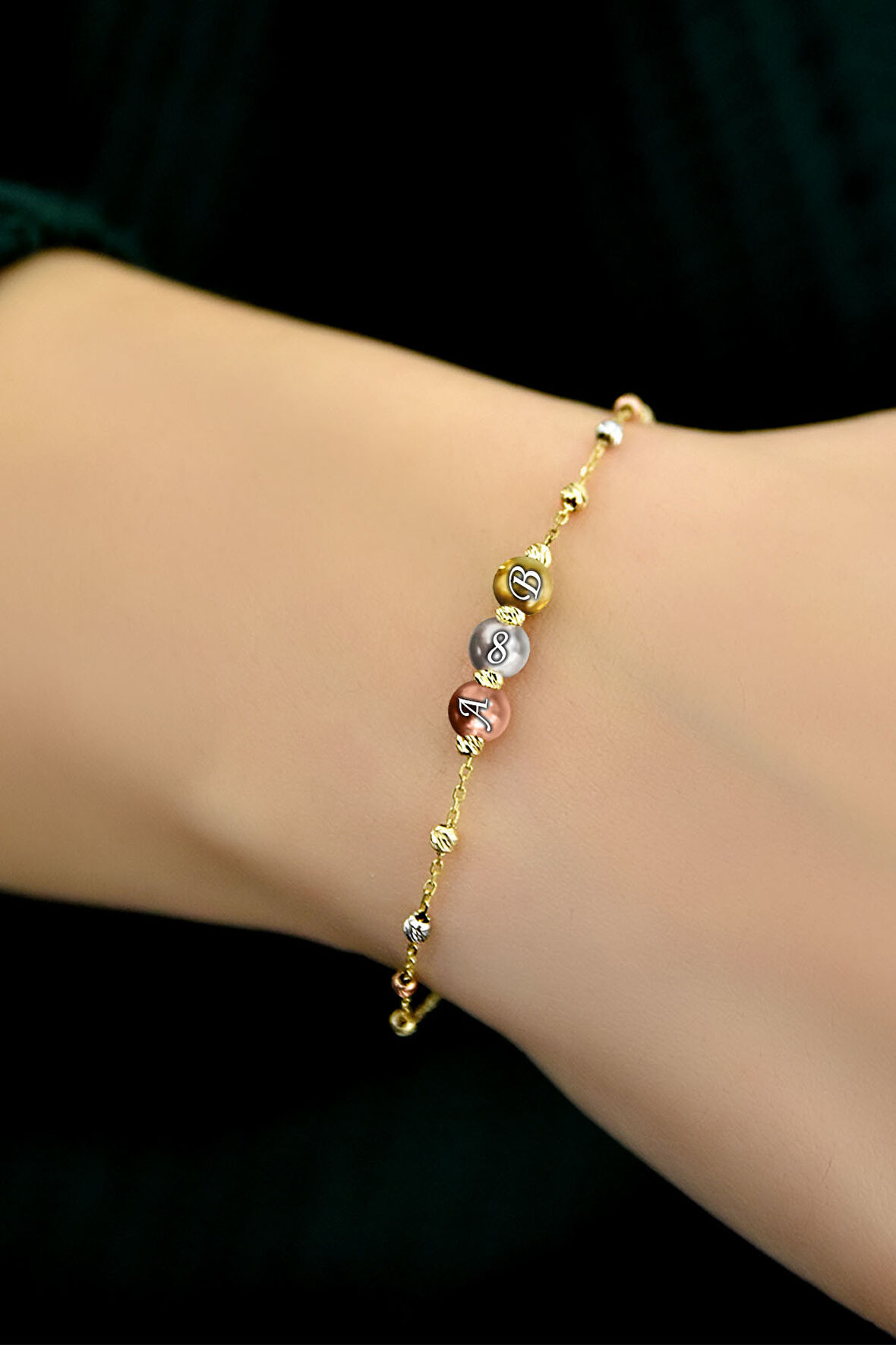 925 Ayar Gümüş Gold Kaplama Üç Renkli Kalp Harfli Toplu Bileklik