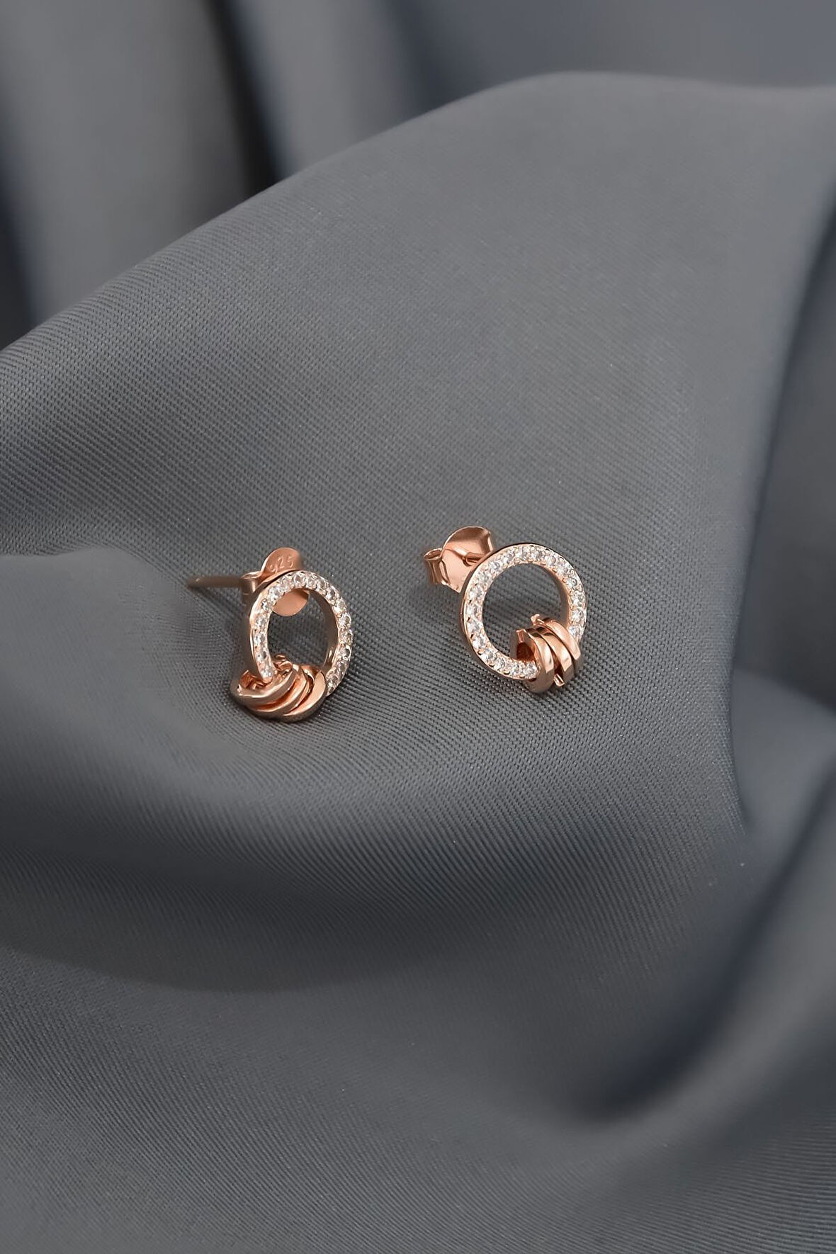 925 Ayar Gümüş Gümüş Rose Kaplama Üçlü Iç Içe Geçme Zirkon Taşlı Halka Küpe