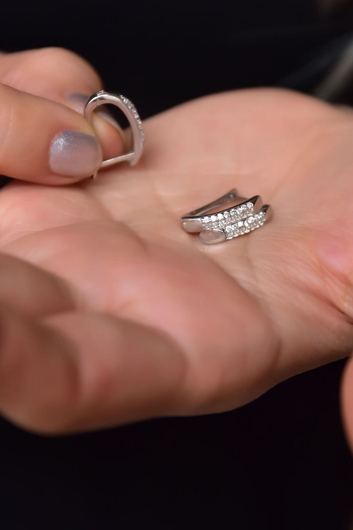 925 Ayar Gümüş Rodyum Kaplama Çift Sıra Zirkon Taş Klipsli Küpe