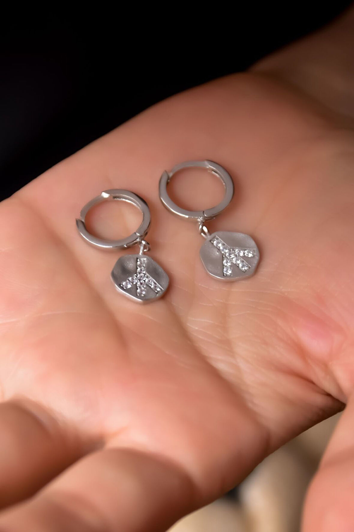 925 Ayar Gümüş Rodyum Kaplama Peace Symbol Küpe