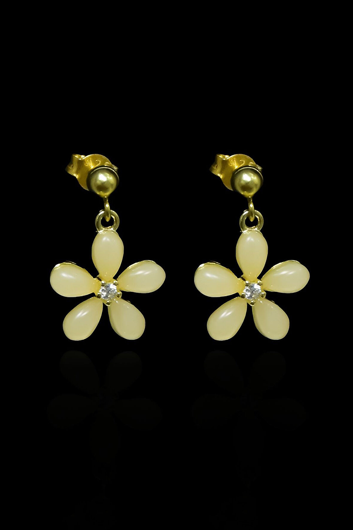 925 Ayar Gümüş Gold Kaplama Ay Taşlı Yasemin Çiçeği Çivili Küpe