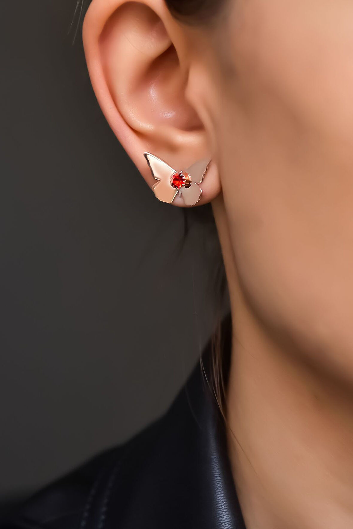 925 Ayar Gümüş Rose Kaplama Temmuz Ayı Doğum Taşlı Kelebek Küpe