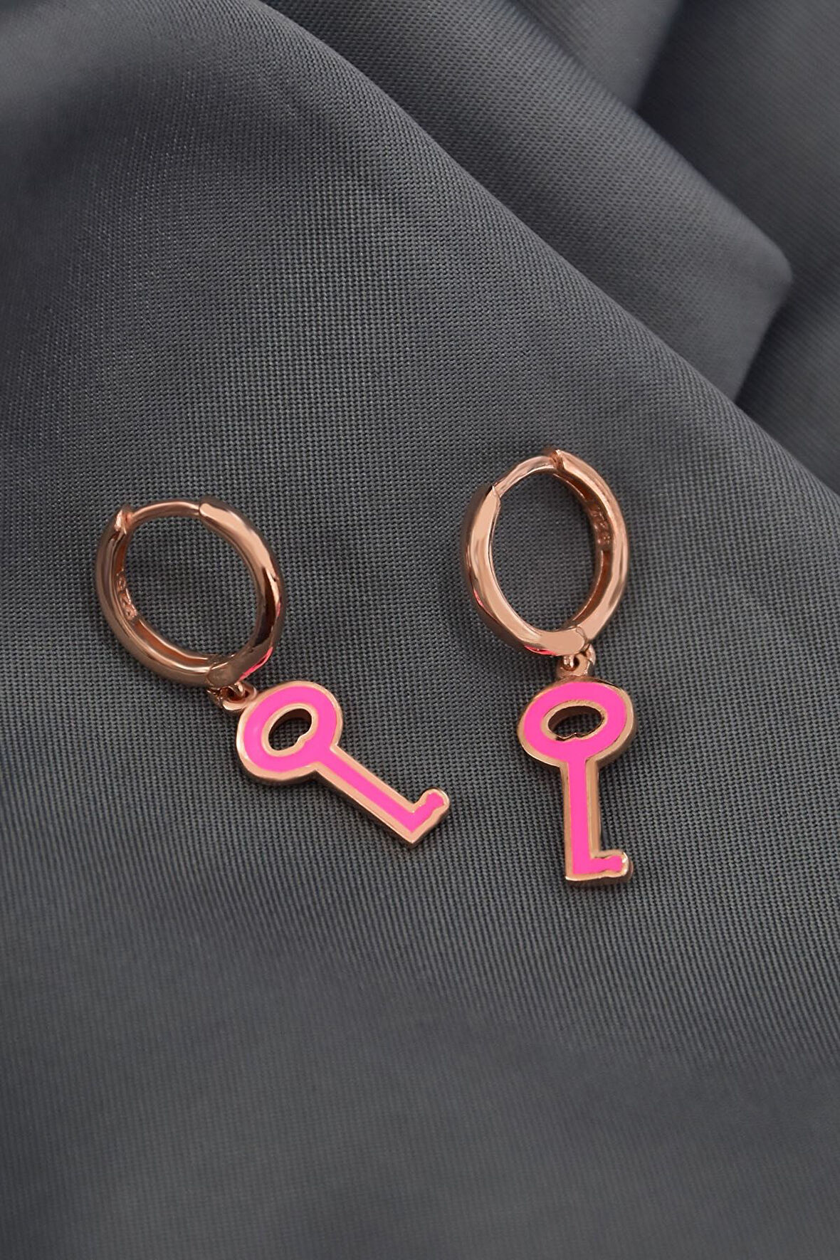 925 Ayar Gümüş Rose Kaplama Pembe Mineli Anahtar Halka Küpe