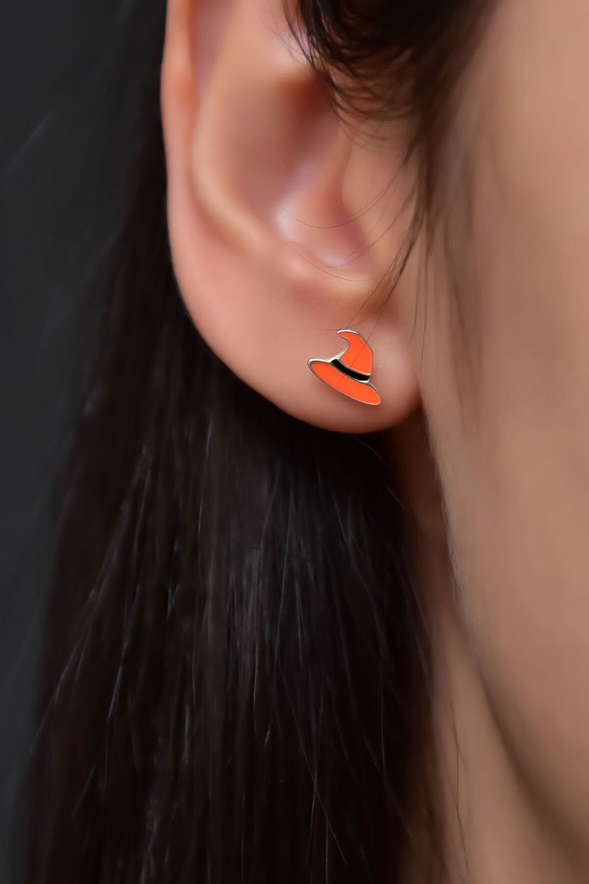 925 Ayar Gümüş Rodyum Kaplama Turuncu Mineli Cadılar Bayramı, Cadı Şapkası Küpe