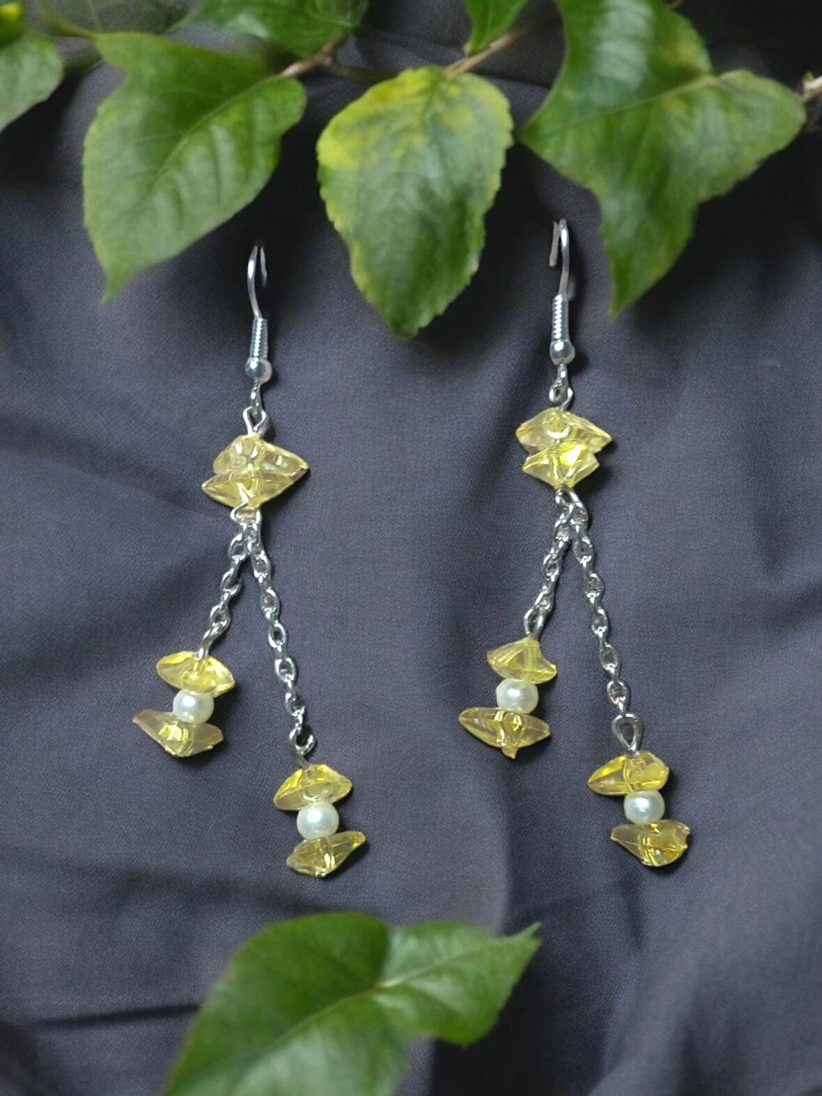 Doğal İnci Üçgen Boncuklu Zincir Sallantılı Tasarım Aesthetic Soft Vibes Vintage Hediyelik Sarı Renk Küpe