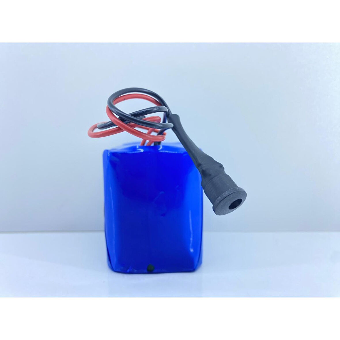 Ümit Maker 12.6V 10 Ah Lityum Batarya (Şarj Aleti Hediyedir.)