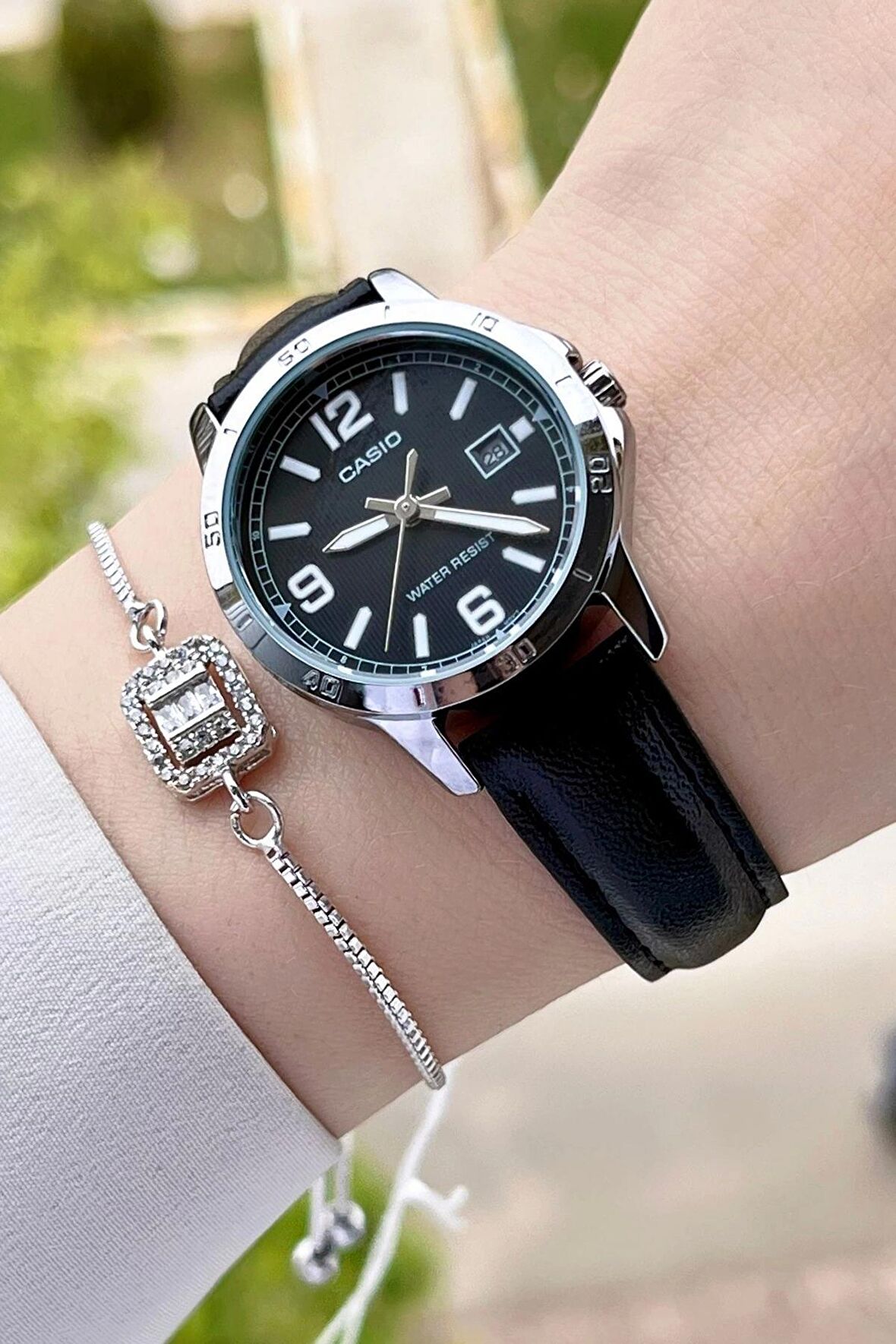 Casio CSISTE24 Kasası Gümüş Kordonu Siyah Renk Hediye Paketli Kadın Kol Saati ve Bileklik