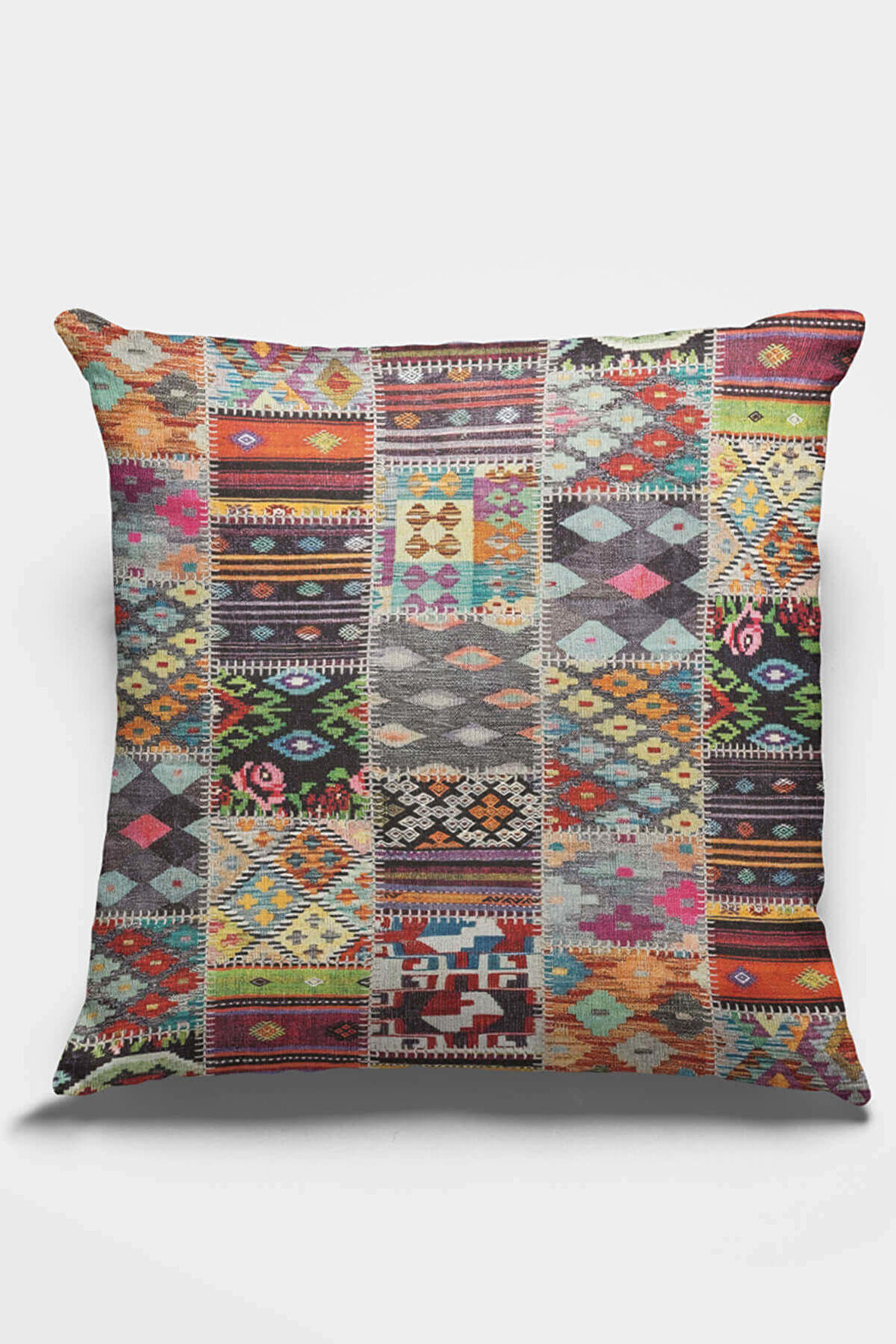 Çok Renkli Patchwork Çift Taraflı Kırlent Kılıfı KRL152