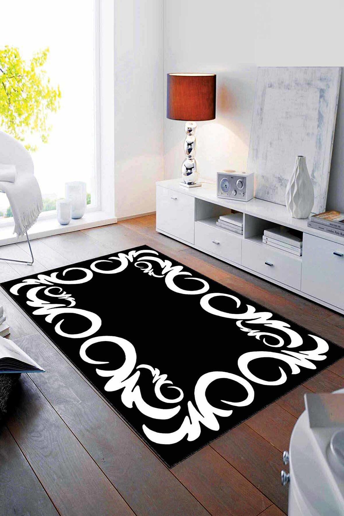 Siyah Çerçeveli Kaymaz Taban Makinede Yıkanabilir Halı MK16