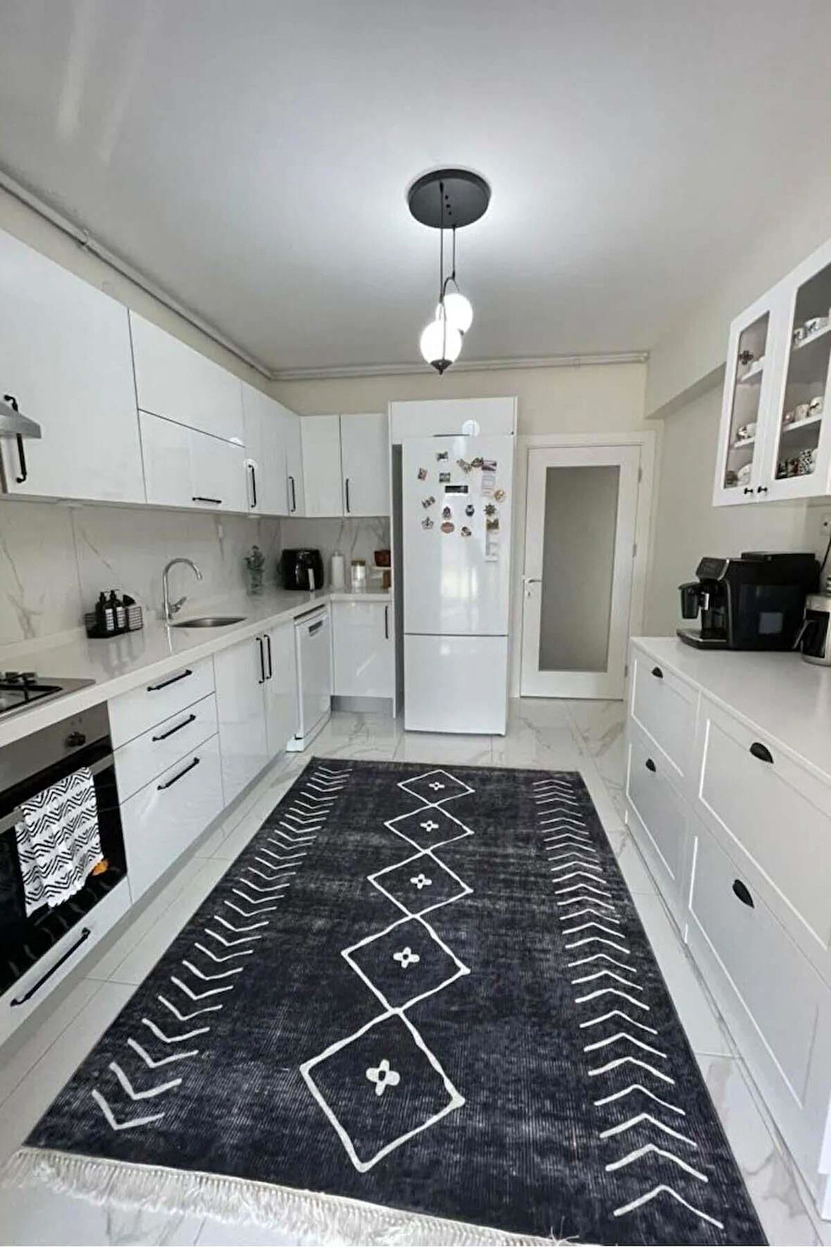 Monnhein Mutfak Halısı – Kaymaz Dot Tabanlı, Yumuşak Dokulu, Yıkanabilir, Modern Tasarım (iskandinav koyu gri)