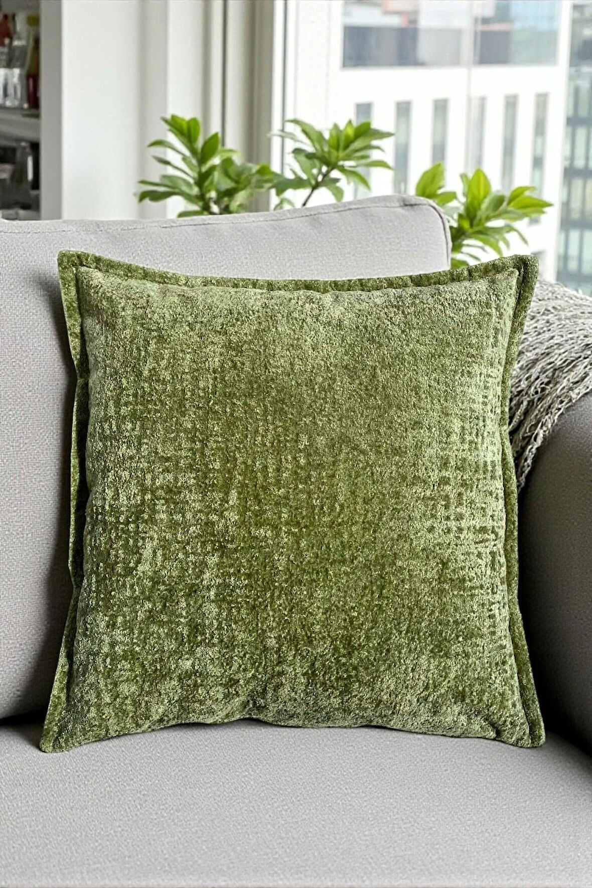 İthal Kadife Dekoratif Kırlent Kılıfı 45x45 cm – Yumuşak Dokulu Kare Yastık ve Ev Aksesuarı