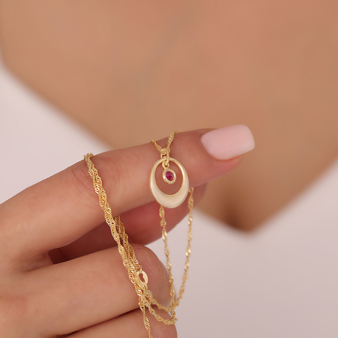 Vaoov 925 Ayar Gümüş Pembe Taşlı Singapur Zincirli Oval Kolye