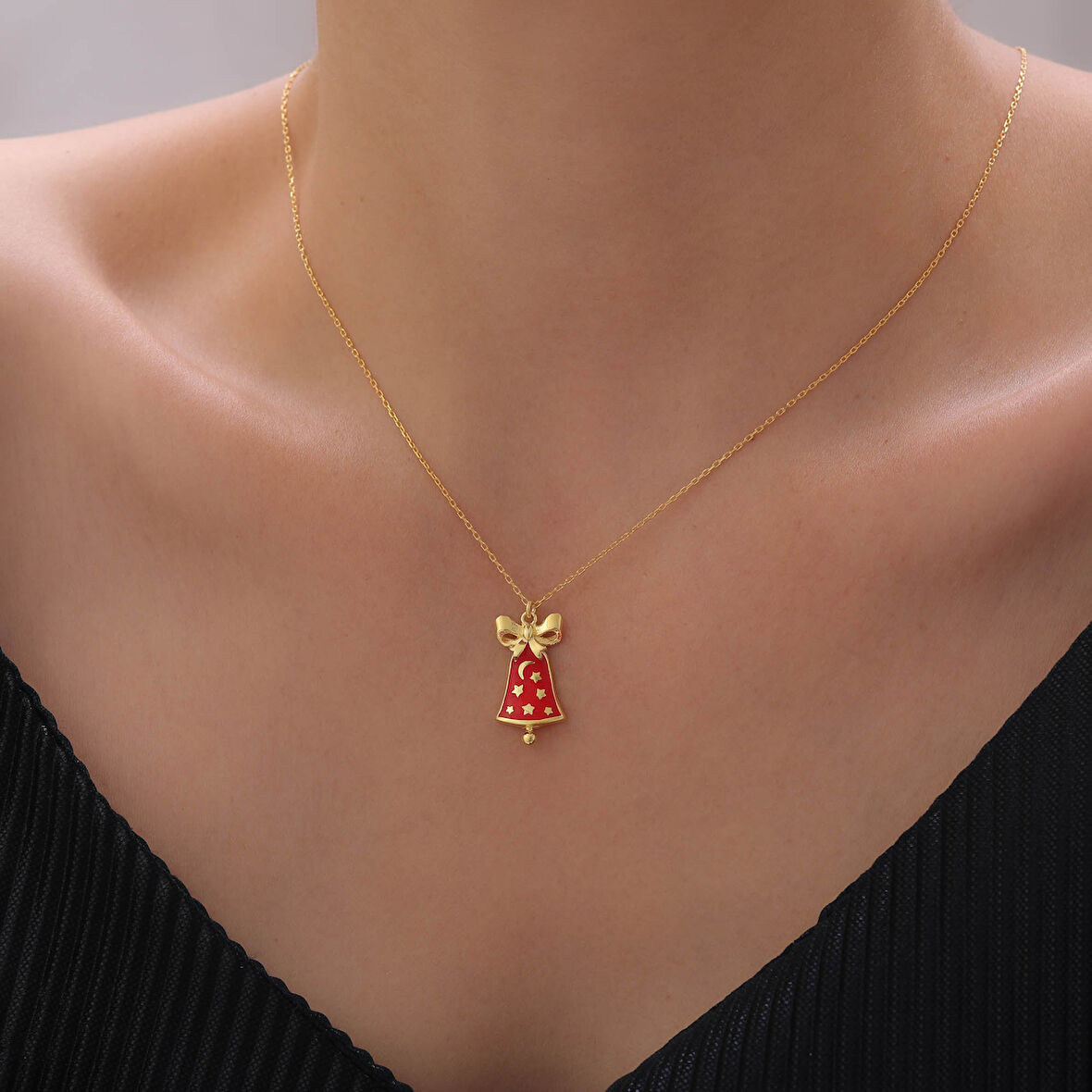 925 Ayar Gümüş Yılbaşı Hediyesi Mineli Çan Kolye