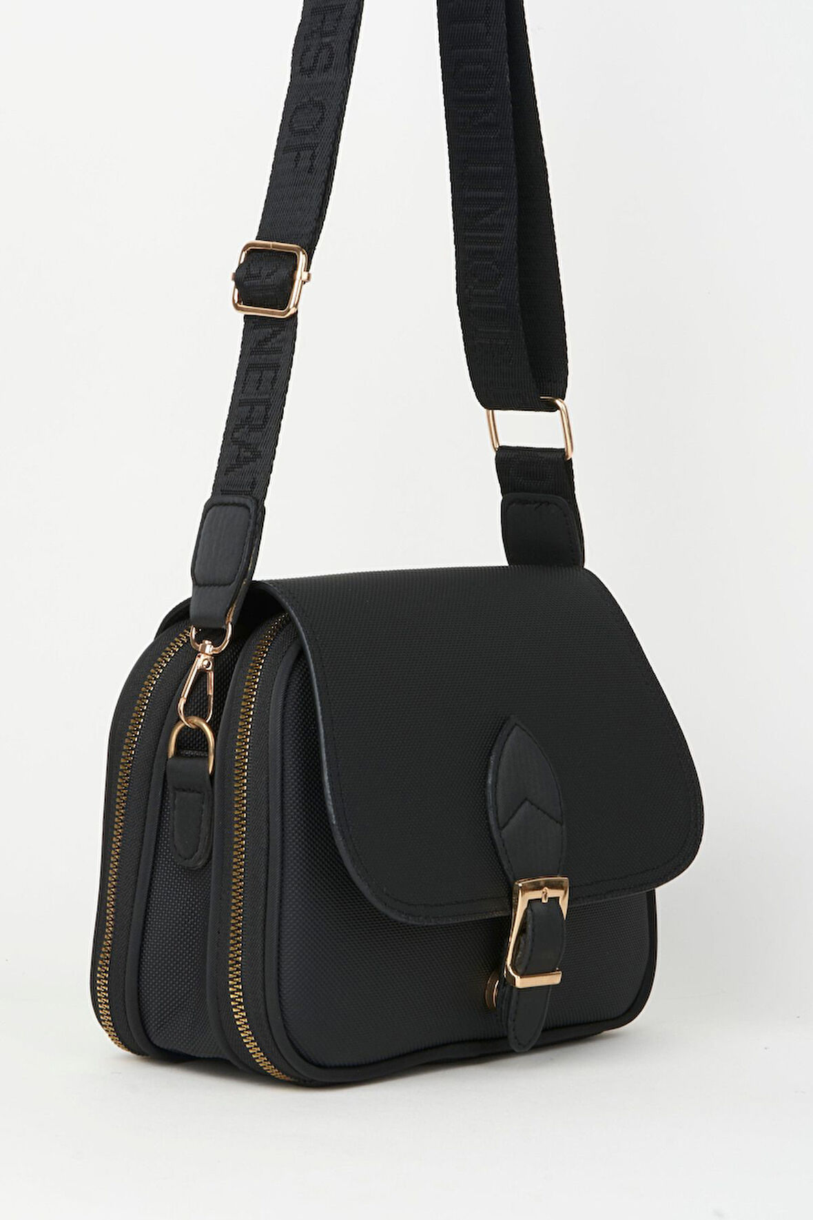 Kadın Yonca Siyah 4 Cepli Kapaklı Kolon Askılı Fermuar ve Çıt Çıt Kapama El Kol Ve Omuz Çantası