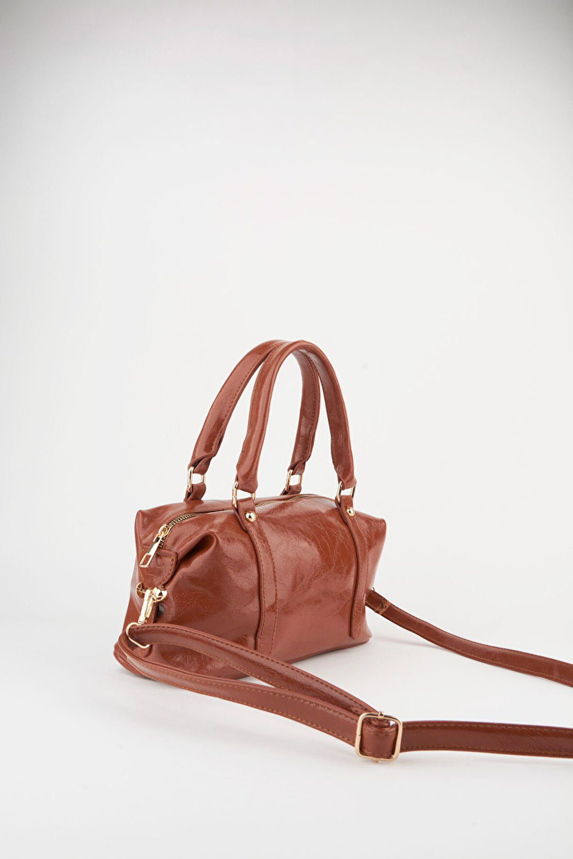 Kadın Ortanca Taba Tasarım Rugan Deri Astarlı Fermuar Kapama El Kol Ve Omuz Çantası