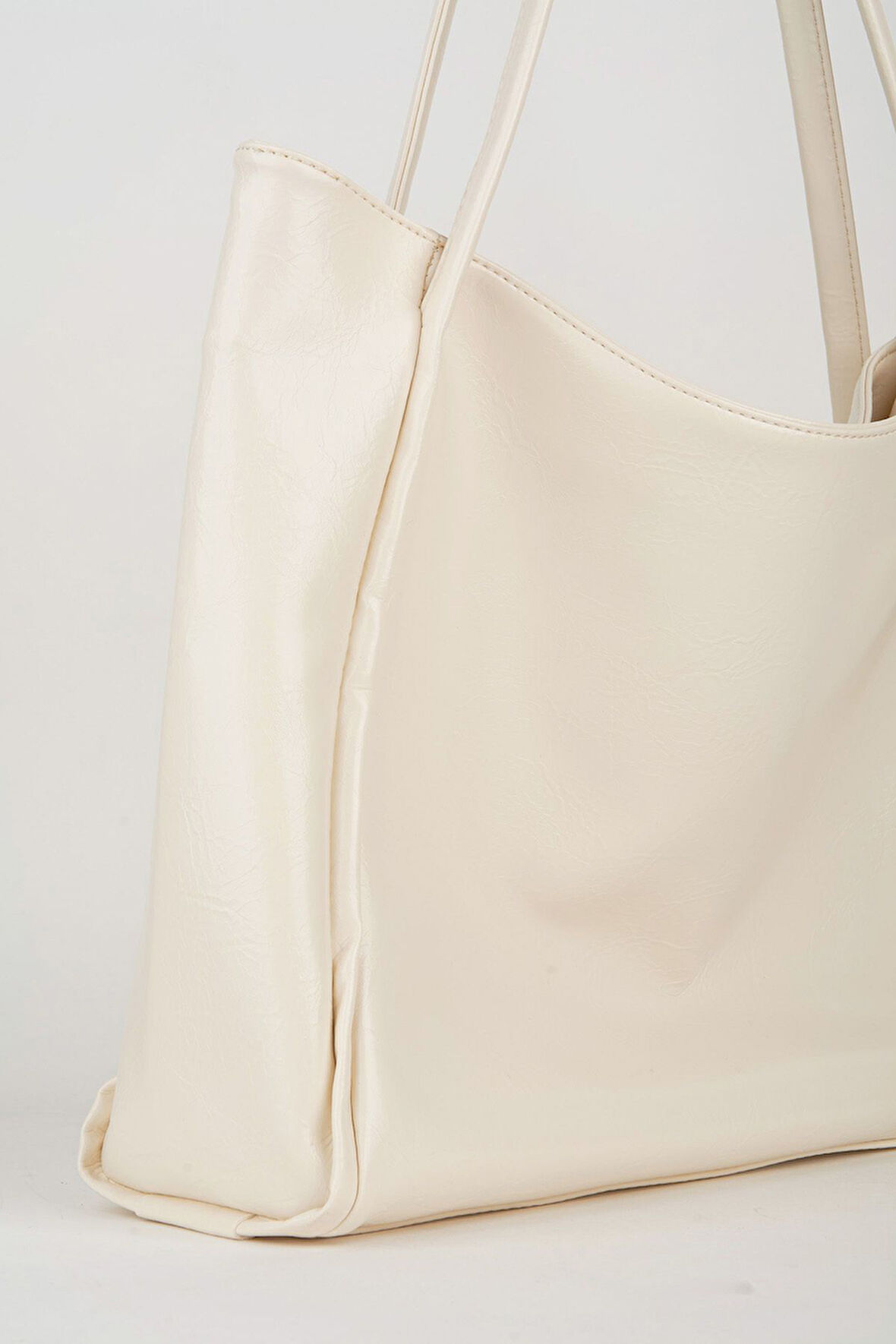 Kadın Torba Krem Kırışık Suni Deri Büyük Boy Fermuar Kapama El Kol Ve Omuz Çantası