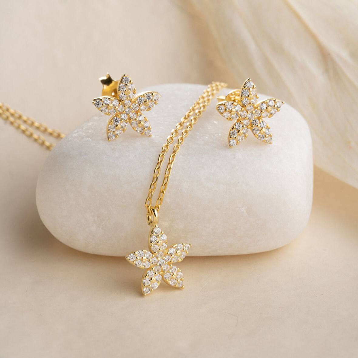 Vaoov 925 Ayar Gümüş Minimal Taşlı Çiçek Set