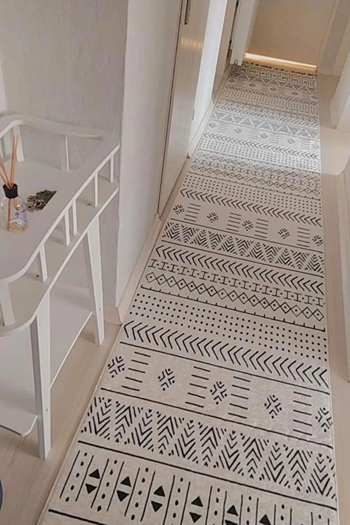 Monnhein Yolluk Halı – Kaymaz Tabanlı, Yıkanabilir, Yumuşak Dokulu, Şık ve Dayanıklı Tasarım (perez yolluk)