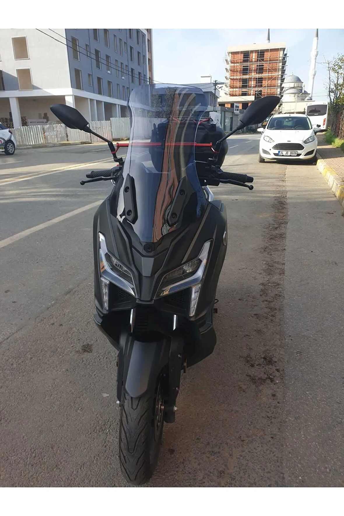 Voge SR 1 Ön cam 2023 2024 Model Yılı 72cm Açıkfüme Renk 4mm Uzun Geniş Cam
