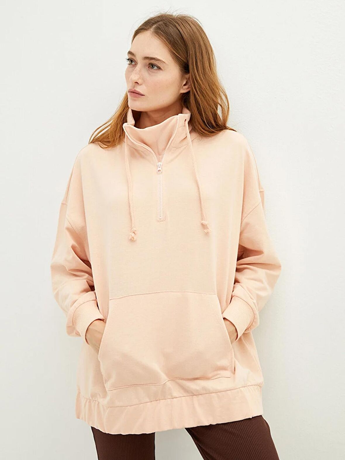 Dik Yaka Düz Uzun Kollu Kadın Sweatshirt