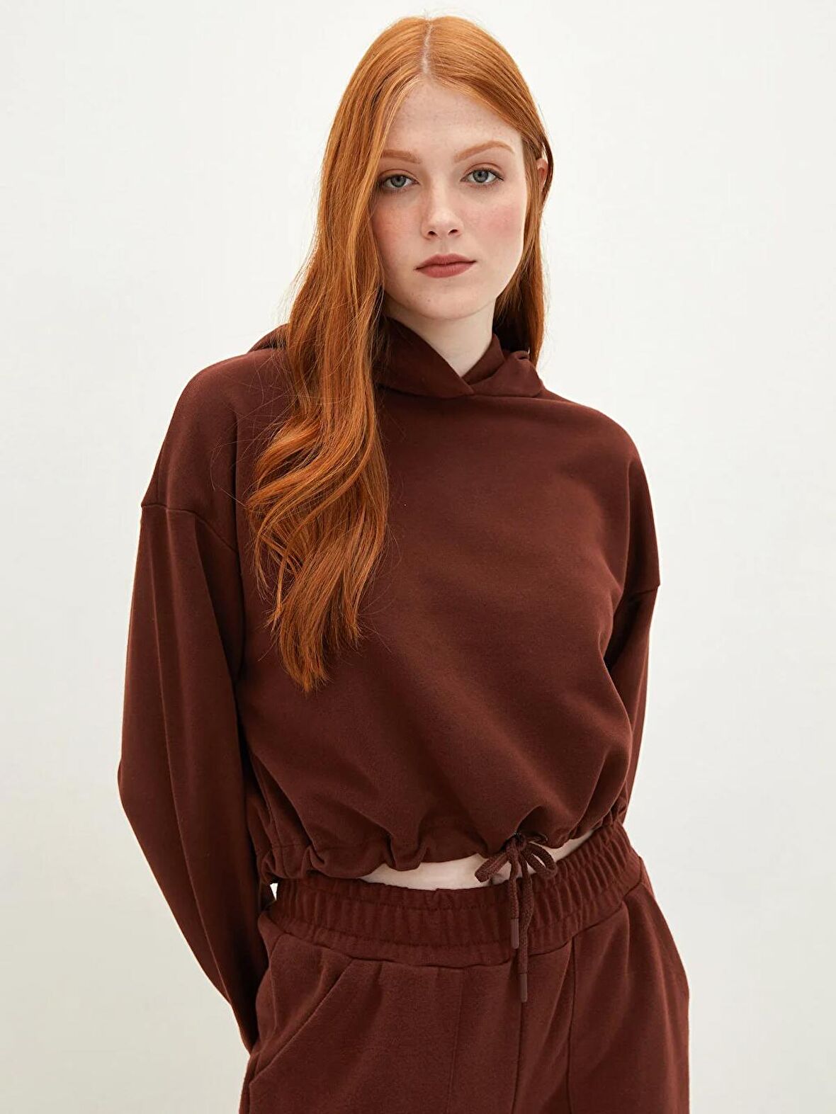 Kapüşonlu Düz Cep Detaylı Uzun Kollu Kadın Sweatshirt