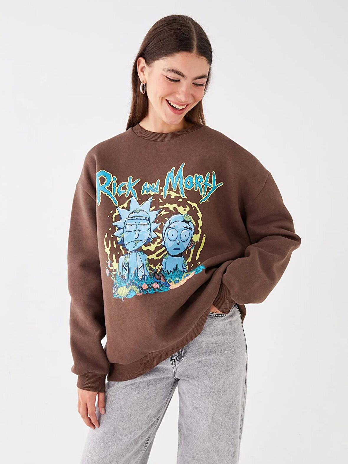 Bisiklet Yaka Rick and Morty Baskılı Uzun Kollu Oversize Kadın Sweatshirt