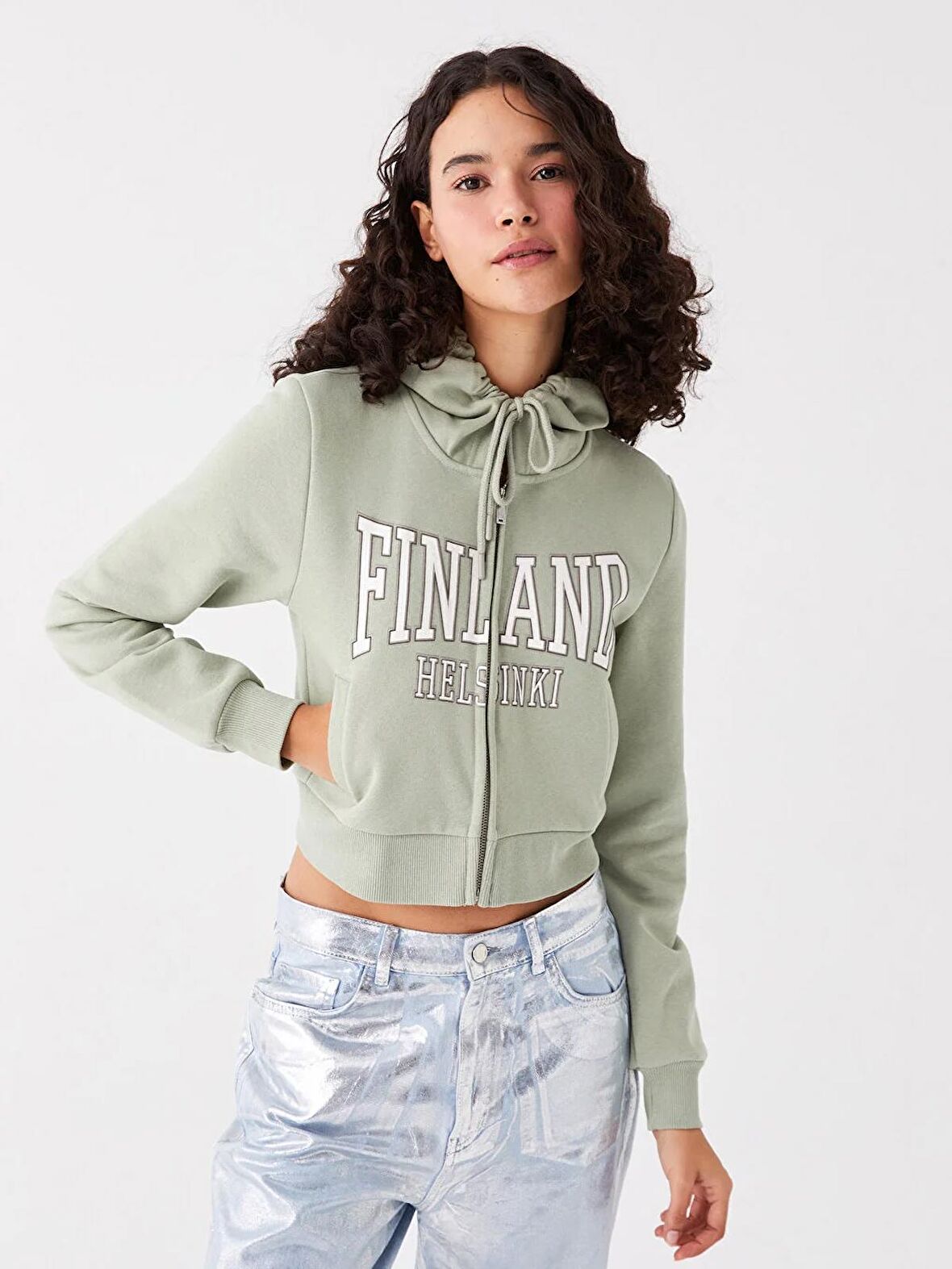 Kapüşonlu Baskılı Uzun Kollu Crop Kadın Fermuarlı Sweatshirt