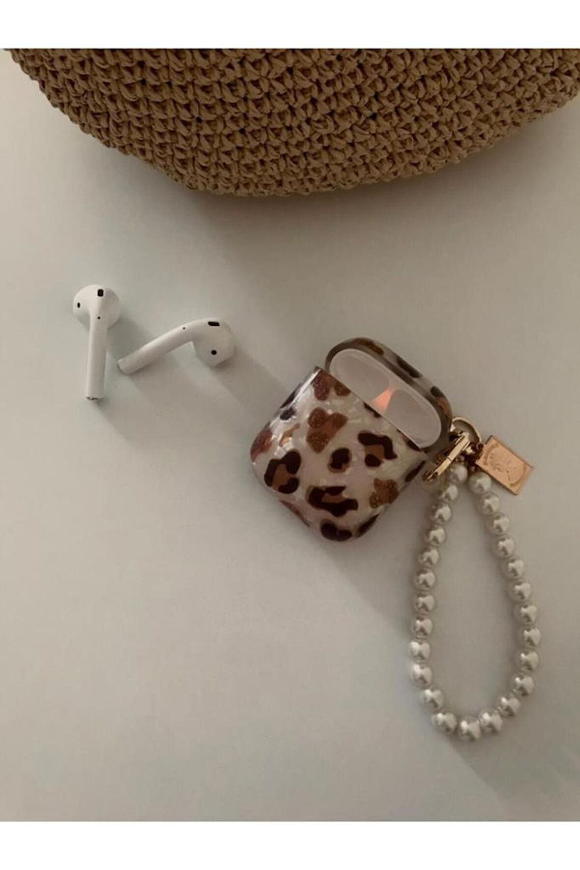 Airpods 1-2 Uyumlu Lüks Leopar Desenli Kulaklık Kılıfı Kopçalı Korumalı Kapak