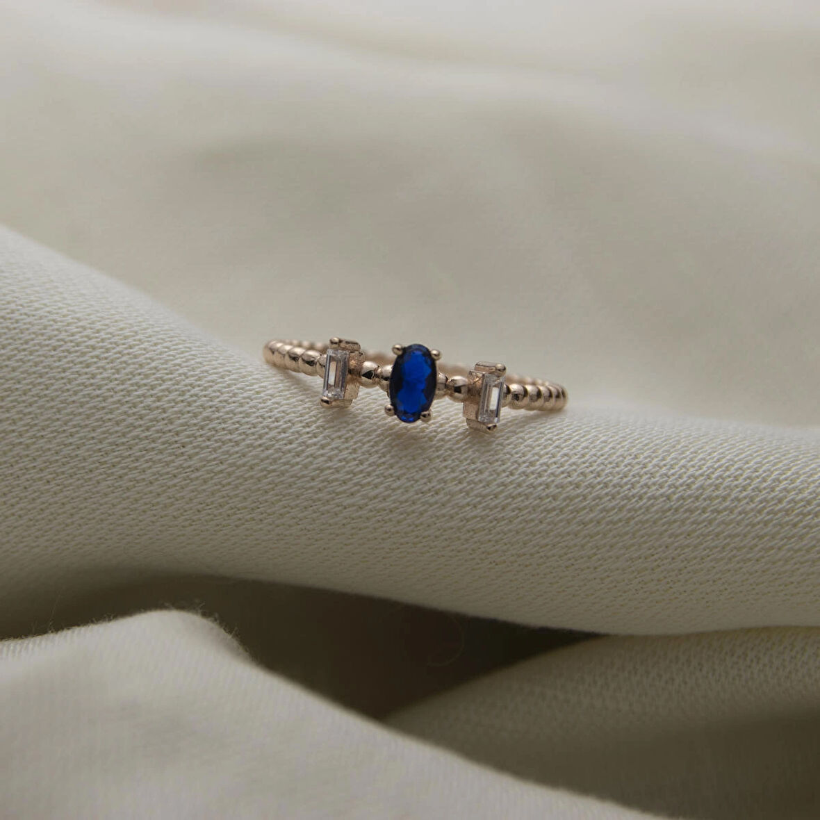 Oval Ve Baget Taşlı 925 Ayar Minimal Rose Gümüş Yüzük