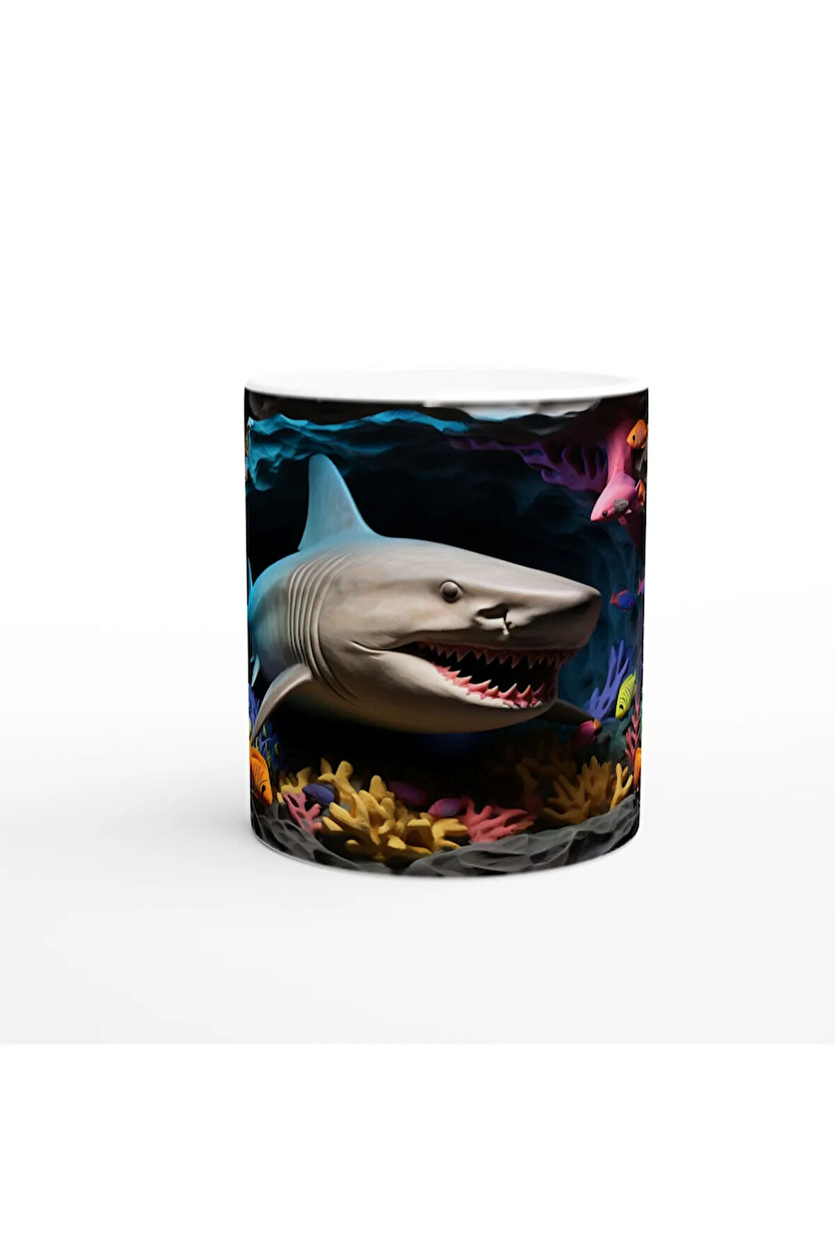 Renkli Mercan Resifinde Yüzen Köpekbalığı Su Altı Temalı Kupa Bardak