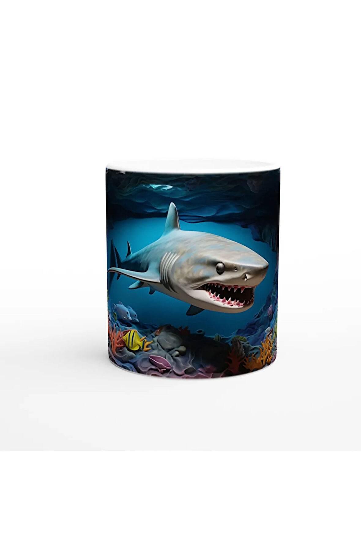 Mercanlar Arasında Yüzen Tehlike Kupa Bardak