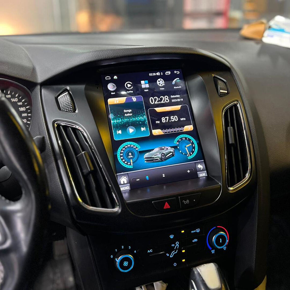 Ford Focus 3-3.5 2K Görüntü Kaliteli Tesla 9.7 Inch Multimedya Sistemi 8+256 Myway (2011-2019)