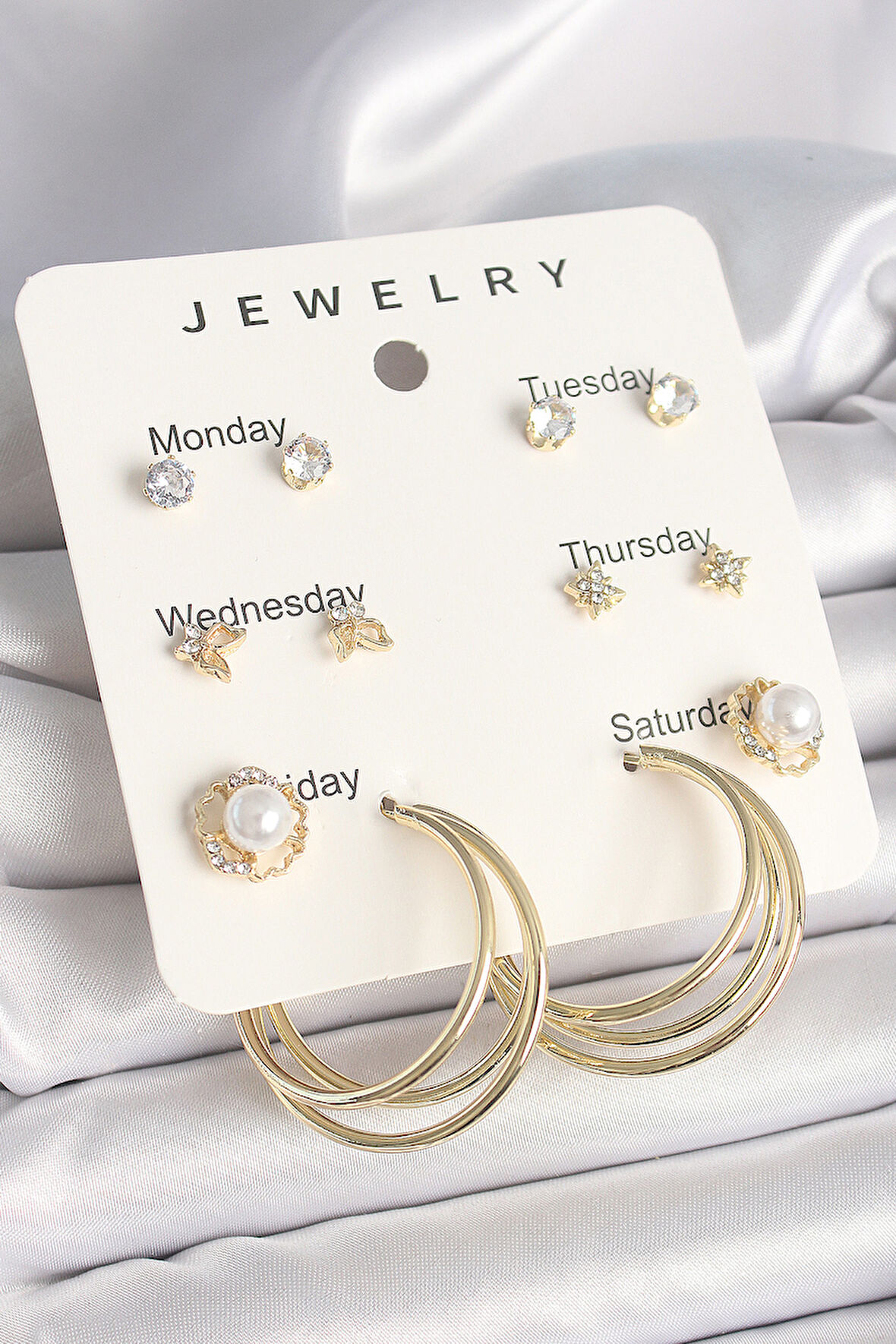 Pirinç Renk Zirkon Taşlı İncili Halka Figür 7'Li Set Model Kadın Küpe Seti