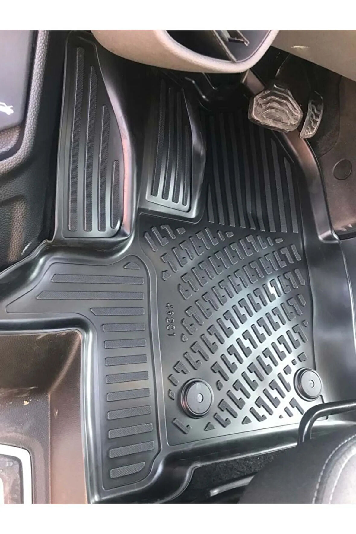 Ford Tourneo Custom - Önde Şoför + 2 Yolcu Koltuğu Olan 2022 Araca Özel Tasarım 3D Havuzlu Paspas