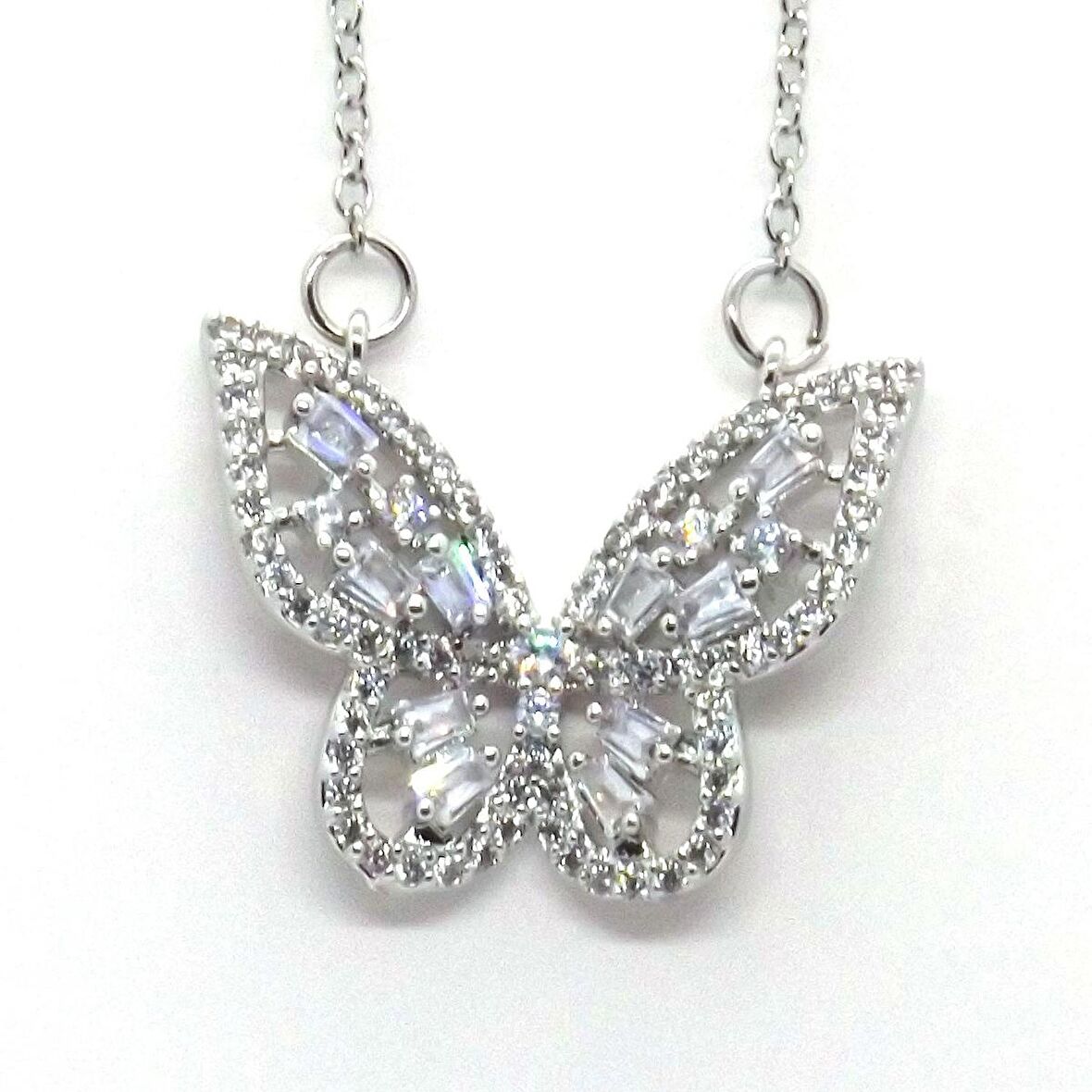 Gümüş Renk Çelik Kelebek Motifli Çok Taşlı Kolye 690