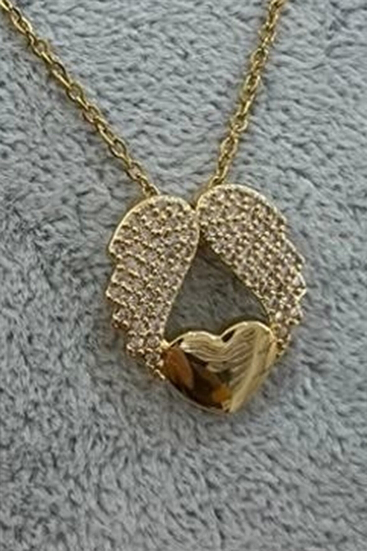 Altın Renk Sf Zincir Temalı Zirkon Taşlı Kalpli Kadın Vip Solmaz Kararmaz Çelik Kolye - 3061