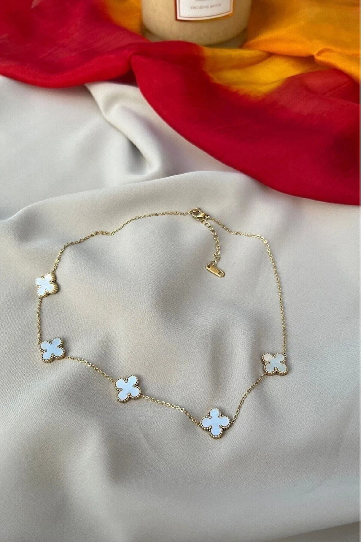 Altın Renk Beş Parçalı Beyaz Sedef Van Cleef Bijuteri Kolye- 3164
