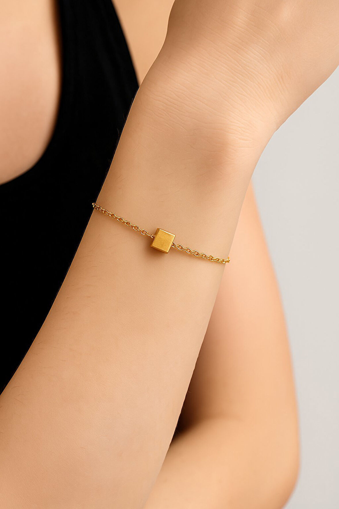 Altın Renk Sf Küp Zincir Unisex Çelik Bileklik - 3383