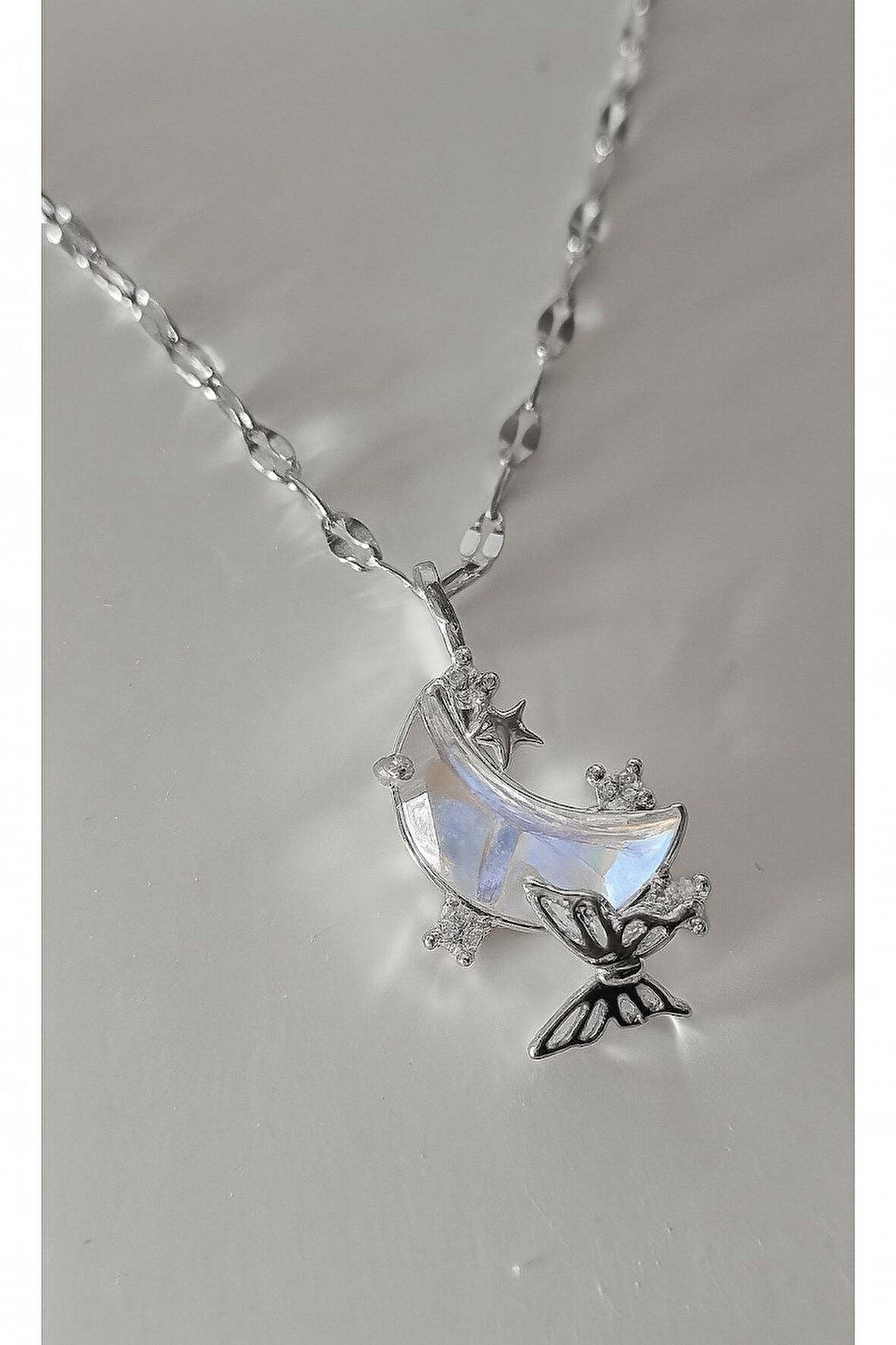 Gümüş Renk Kadın Çelik Ay Kolye,hilal Kolye, Kararmaz Kelebek Kolye,yansıması Ayışığı Çelik Kolye - 3404