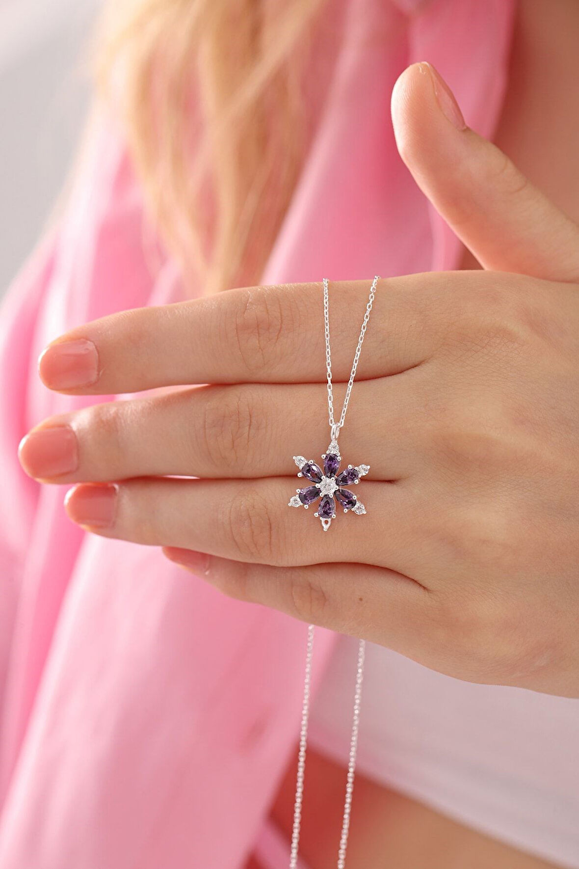 Gümüş Renk Mor Damla Taşlı Lotus Kamelya Çiçeği Çelik Kolye - 3417