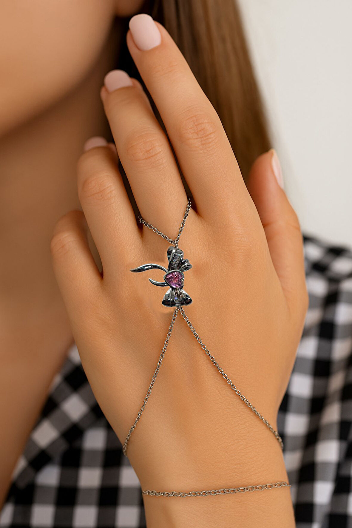 Gümüş Renk Pembe Taş Fiyonk Çelik Şahmeran - 3560