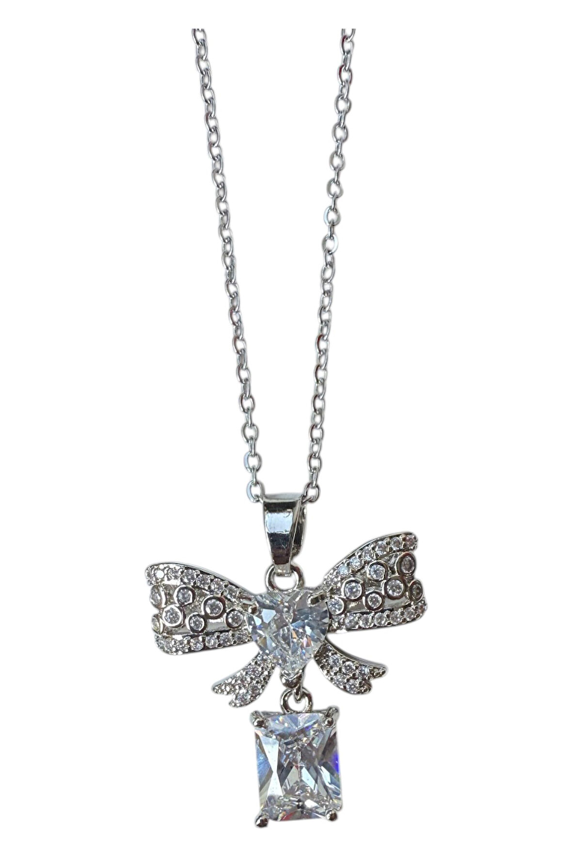 Gümüş Renk Sallantılı Fiyonk Sf Zincir Çelik Kolye - 3641