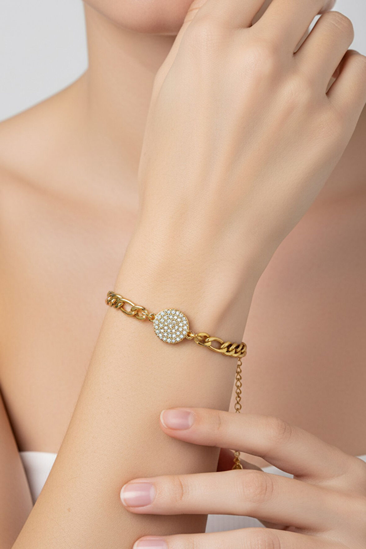 Altın Renk Yuvarlak Beyaz Model Şavin Zincir Çelik Bileklik - 3672