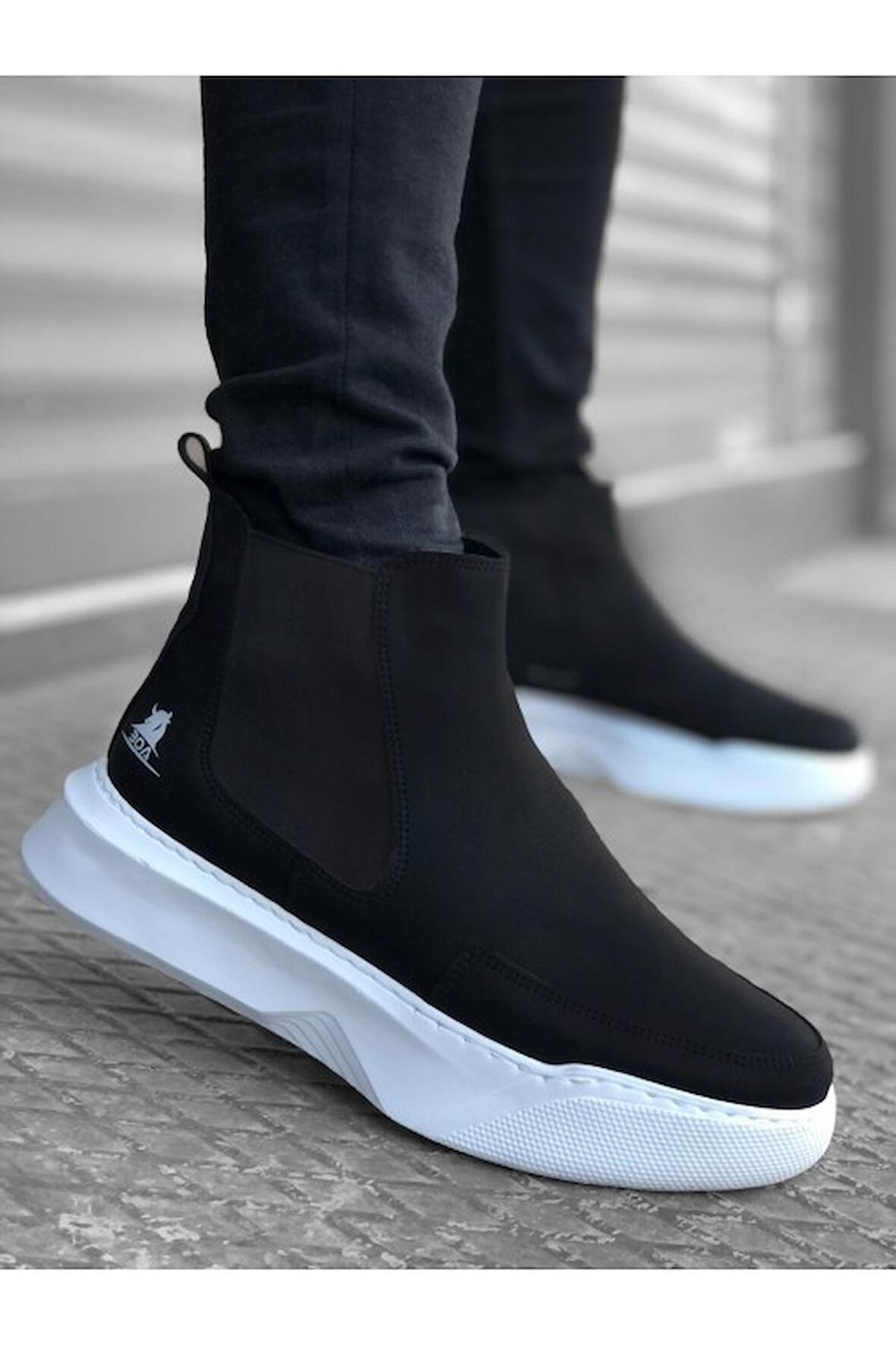 Xramburada 150 Bağcıksız Bantlı Erkek Yüksek Taban Siyah Spor Bot