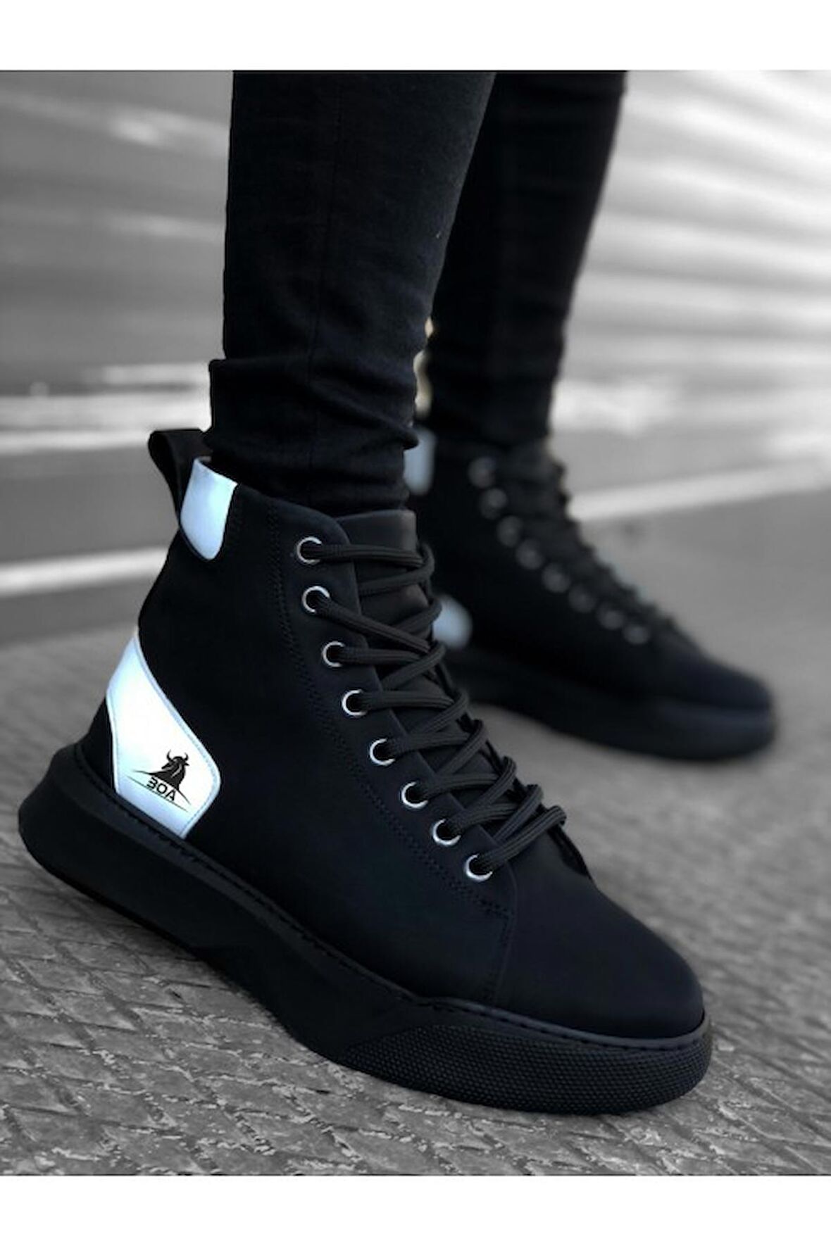 Xramburada 155 Bağcıklı Erkek Yüksek Taban Siyah Beyaz Spor Bot