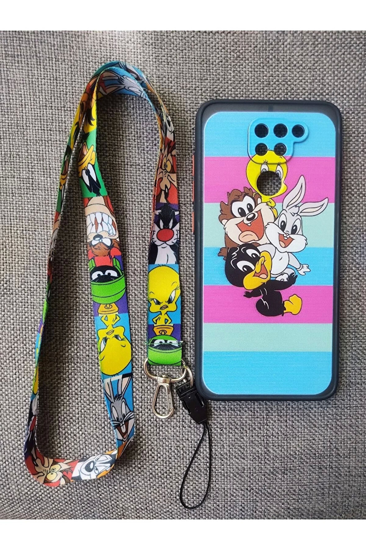 Xiaomi Redmi Note 9 Looney Tunes Tasarım Tuşları Renkli Telefon Boyun Askılı Set Kılıf