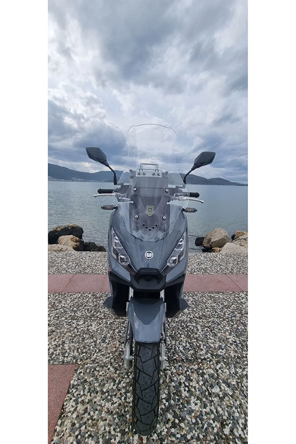 Yuki Xway 125 Siperlik Ön Cam 2023 2024 Model 75cm Şeffaf Renkli 4mm UZUN CAM